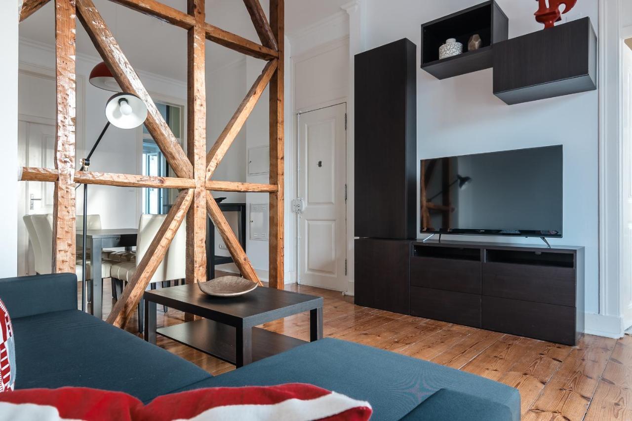 Elegant 3 Bedroom Flat With View In Principe Real Лиссабон Экстерьер фото