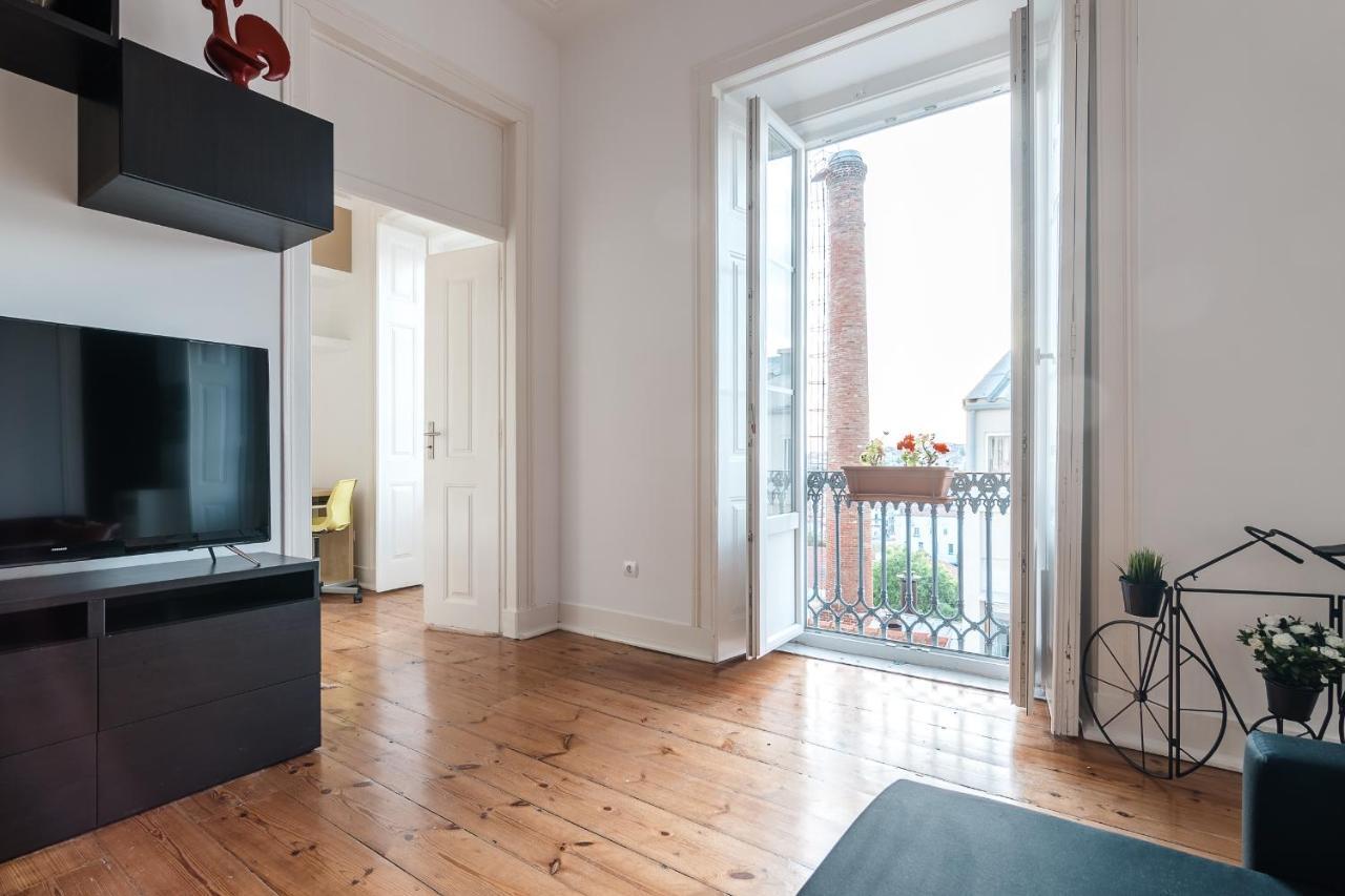 Elegant 3 Bedroom Flat With View In Principe Real Лиссабон Экстерьер фото